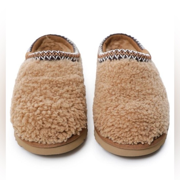 Women's Tasman Maxi Curly Clog Slippers - Picture 6 of 6
